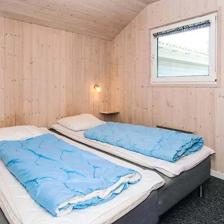 6 Person In Semesterbostad *