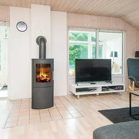 6 Person Holiday Home In Hemmet